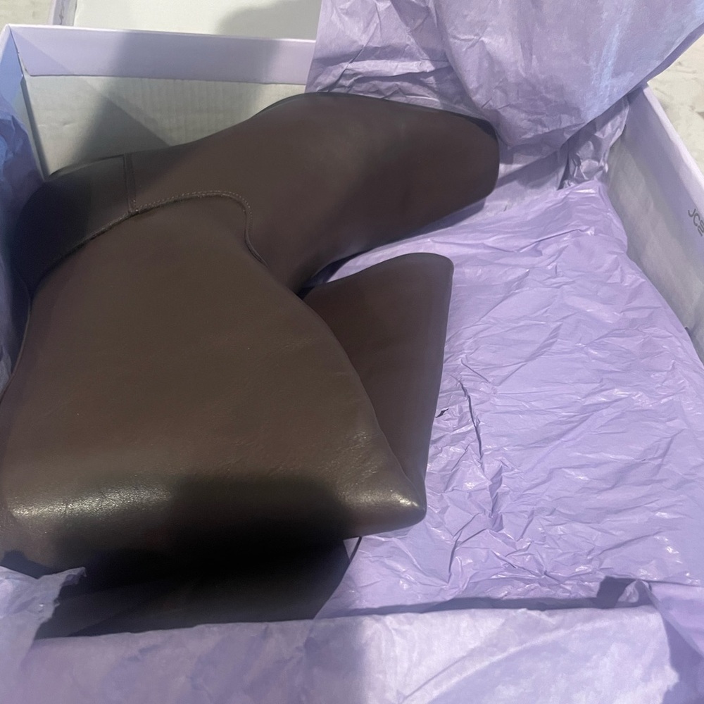 Madden Girl Dark Brown Heeled Boots - Picture 11 of 11